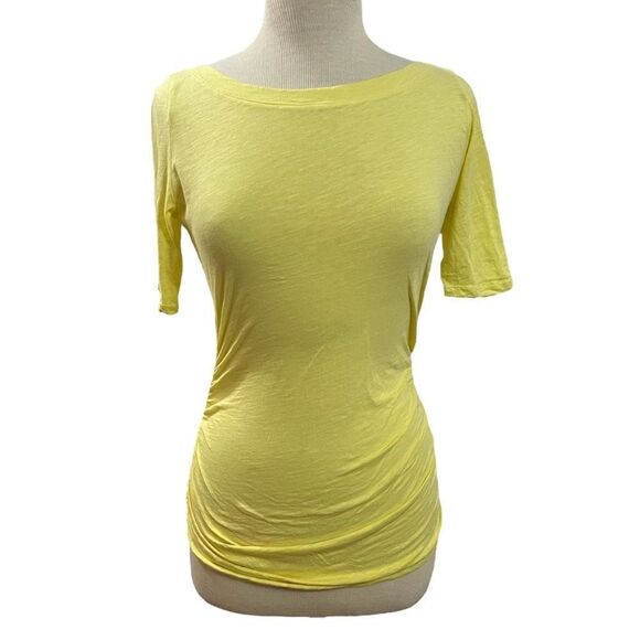 Soho Jeans New York & Company XS Yellow Short Sleeve T-Shirt Tee Ruched Sides - Picture 1 of 4